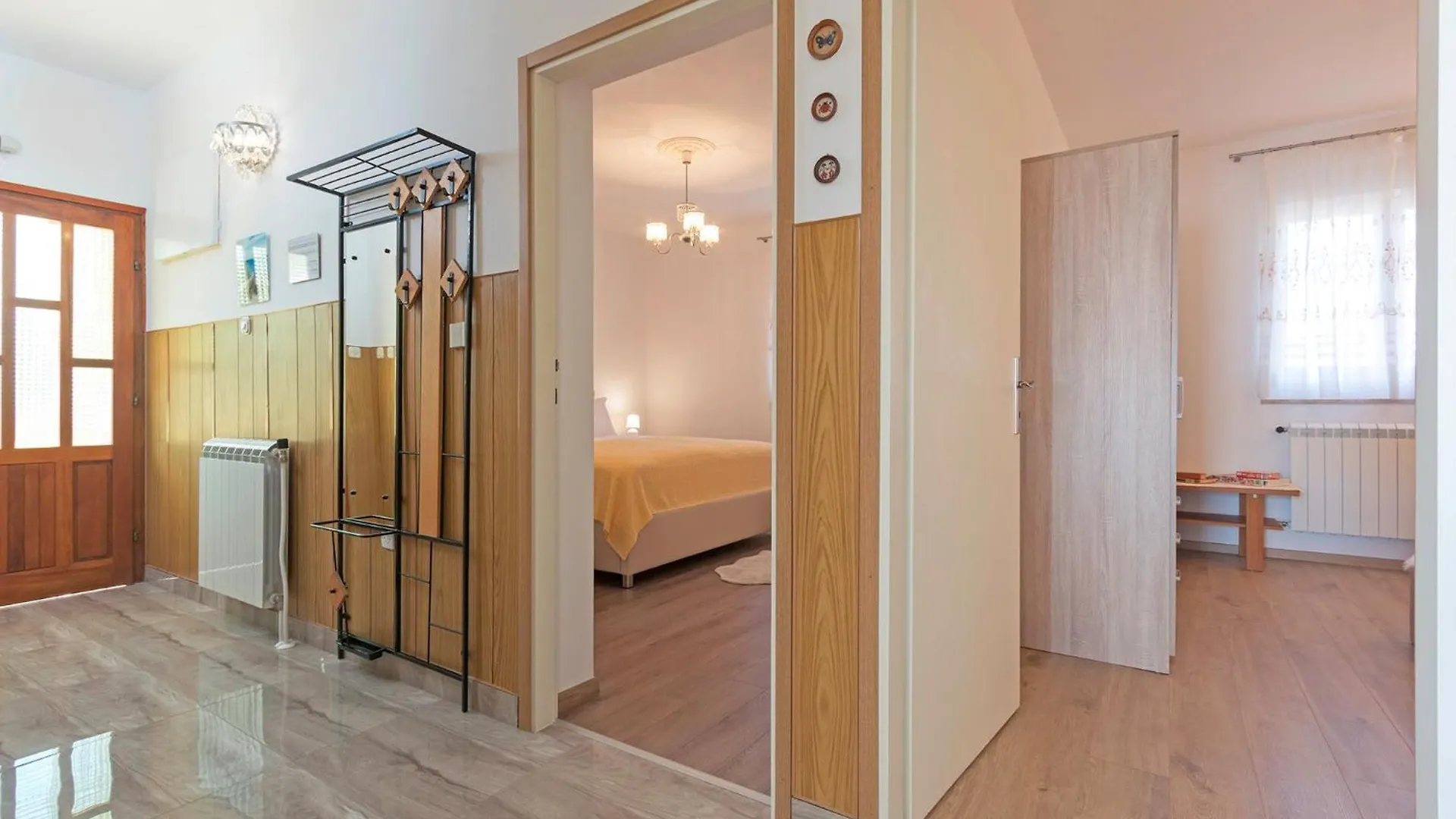Apartman Oliva Pula 0*,  Croatia